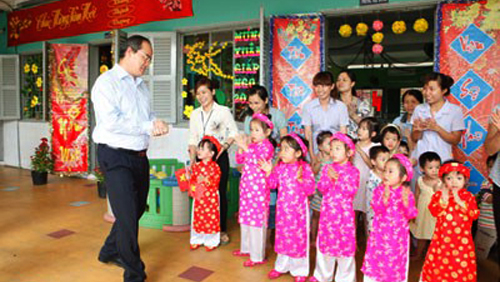 Localidades atienden a personas menos favorecidas en ocasión del Tet